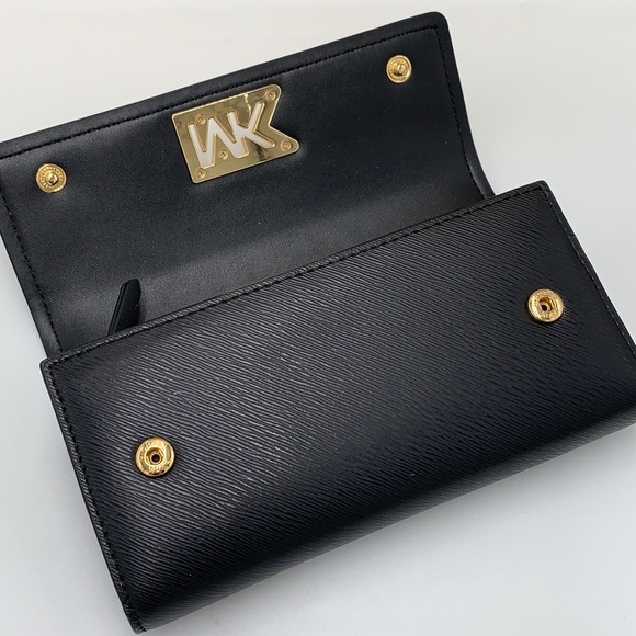Brand New with Tag
Michael Kors Large Mimi Bifold Wallet
Color: BLACK - Picture 15 of 16